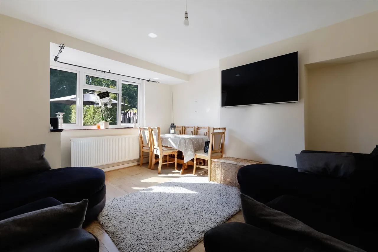 Careys Wood, Smallfield, RH6, photo 5