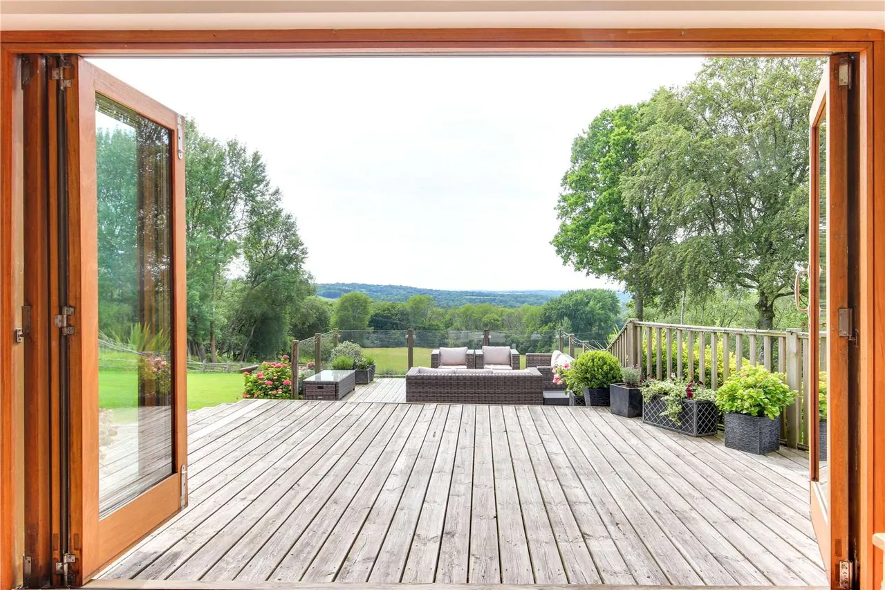 Stonehurst Lane, Five Ashes, TN20, photo 5