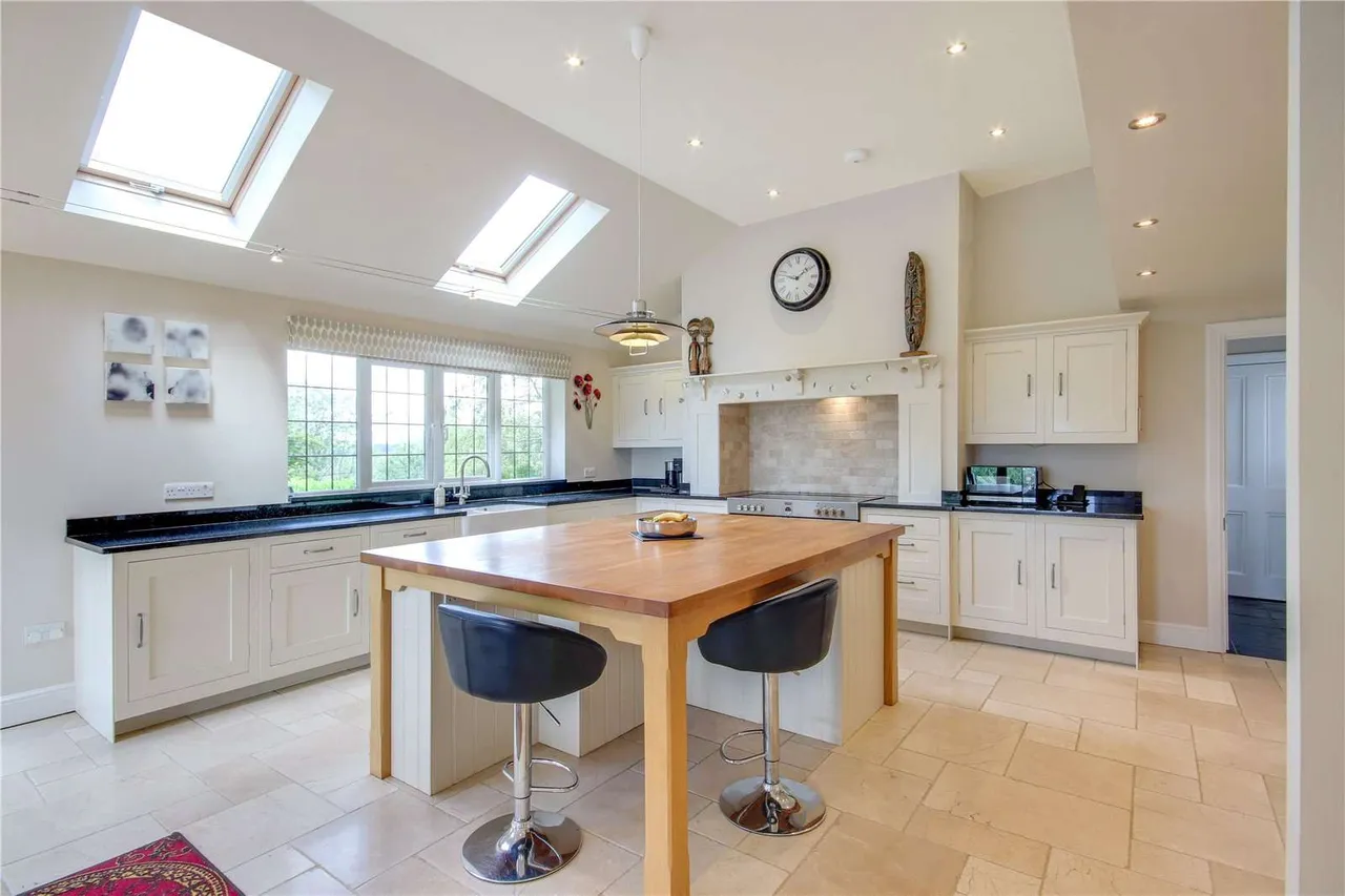 Stonehurst Lane, Five Ashes, TN20, photo 4