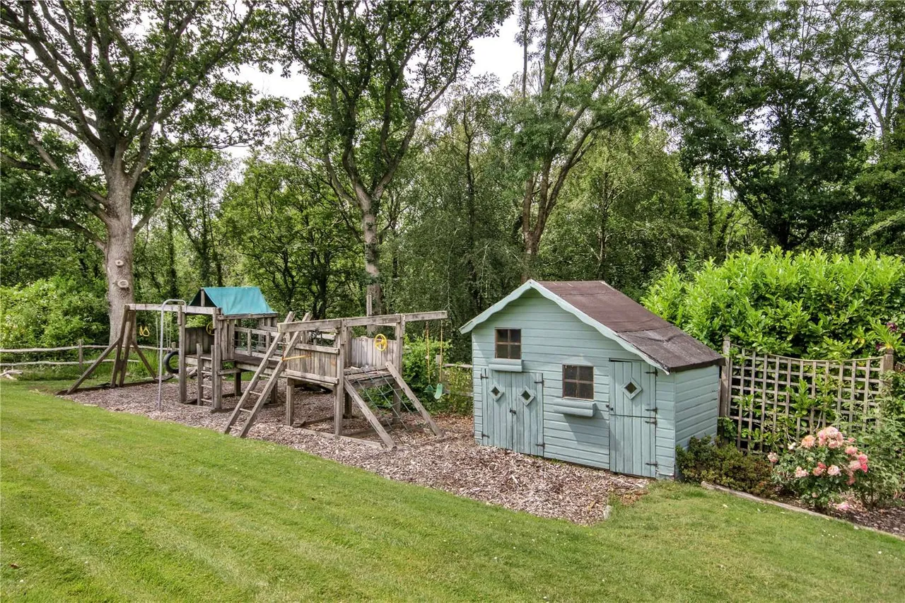 Stonehurst Lane, Five Ashes, TN20, photo 31