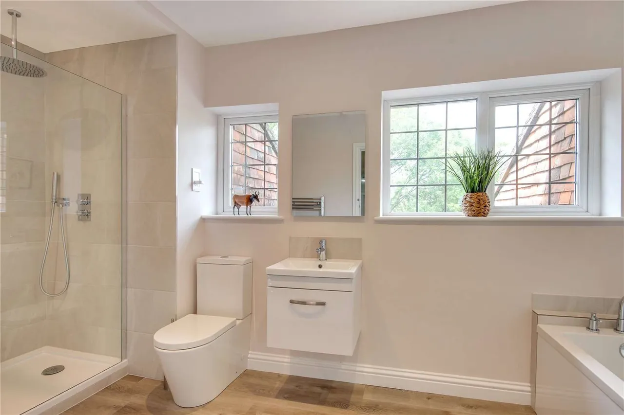 Stonehurst Lane, Five Ashes, TN20, photo 24