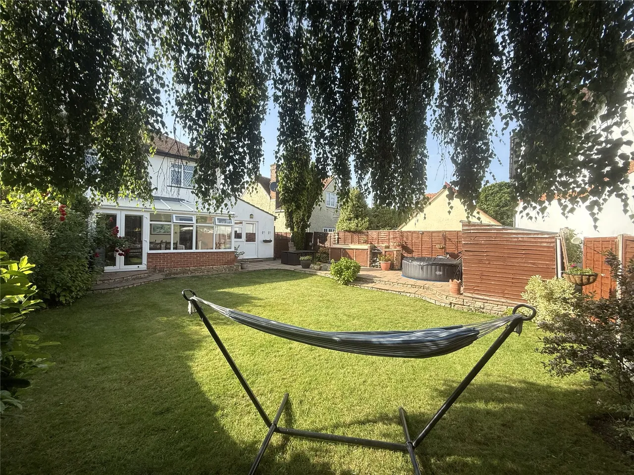 Moorhayes Drive, Laleham, TW18, photo 13