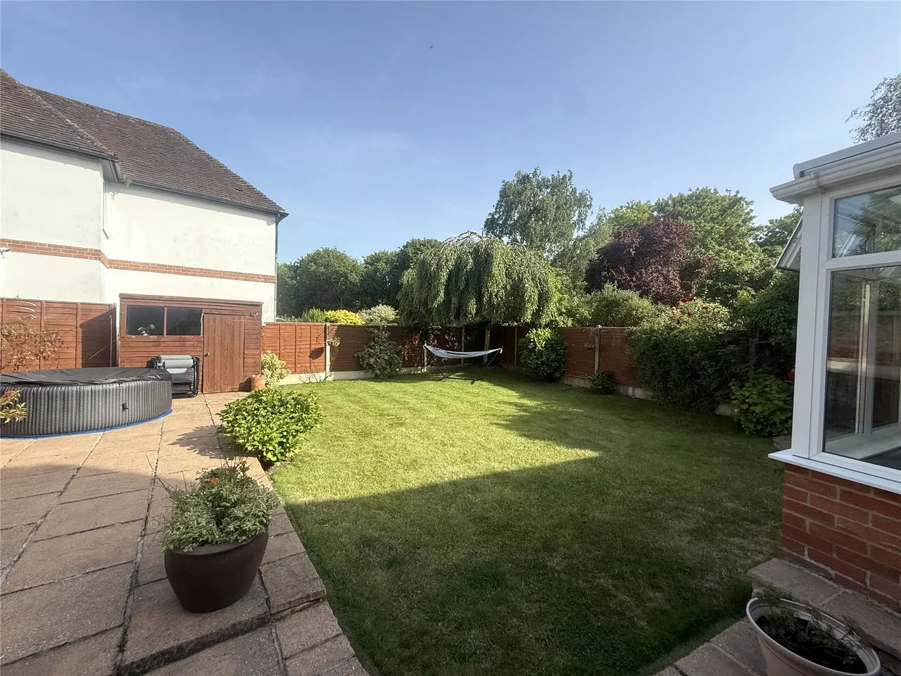 Moorhayes Drive, Laleham, TW18, photo 3