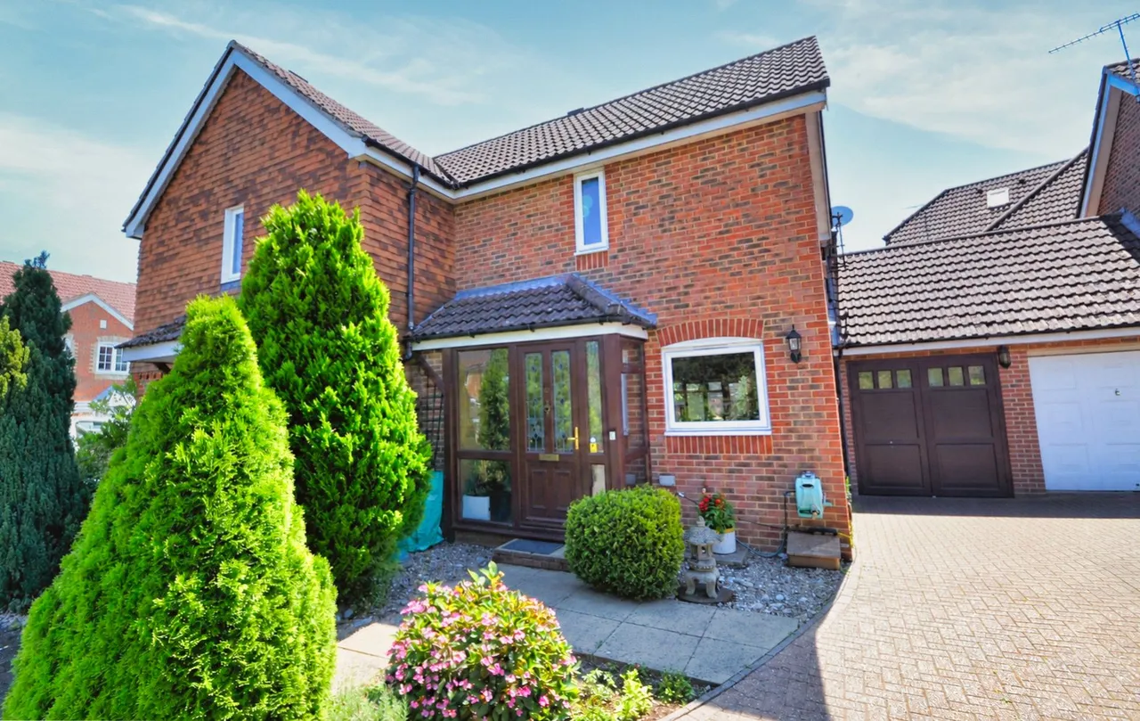 2 bed house for sale, Tanners Mead, Edenbridge, TN8