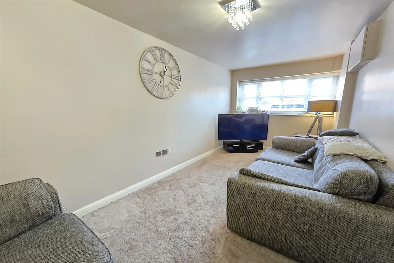 Alberbury Avenue, Altrincham, photo 5