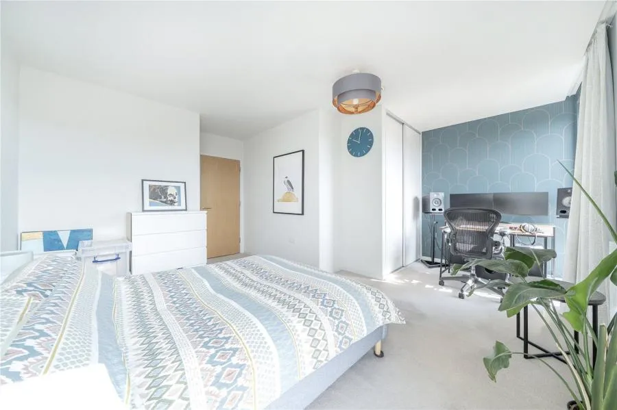 Boaters Avenue, Brentford, TW8, photo 6