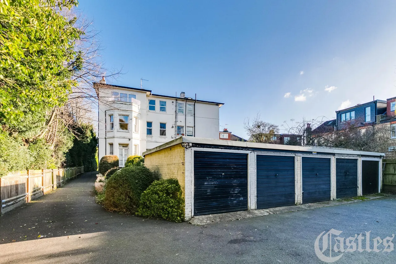 Middle Lane, N8, photo 14