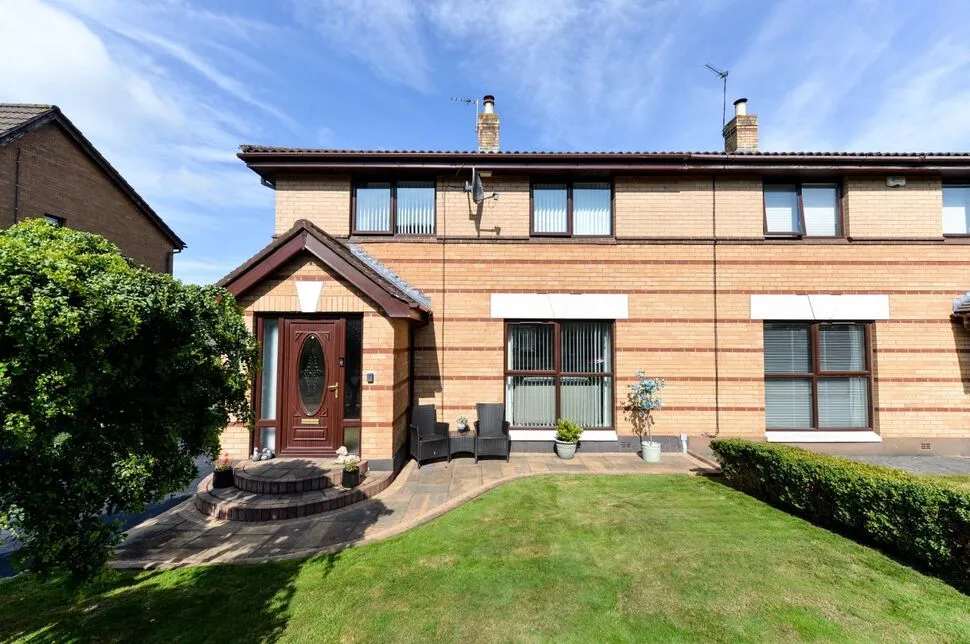 3 bed house for sale — Fort Road, Dundonald, County Down, BT16