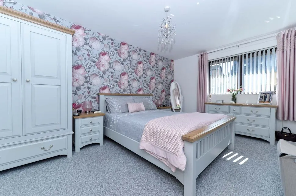 Fort Road, Dundonald, County Down, BT16, photo 11