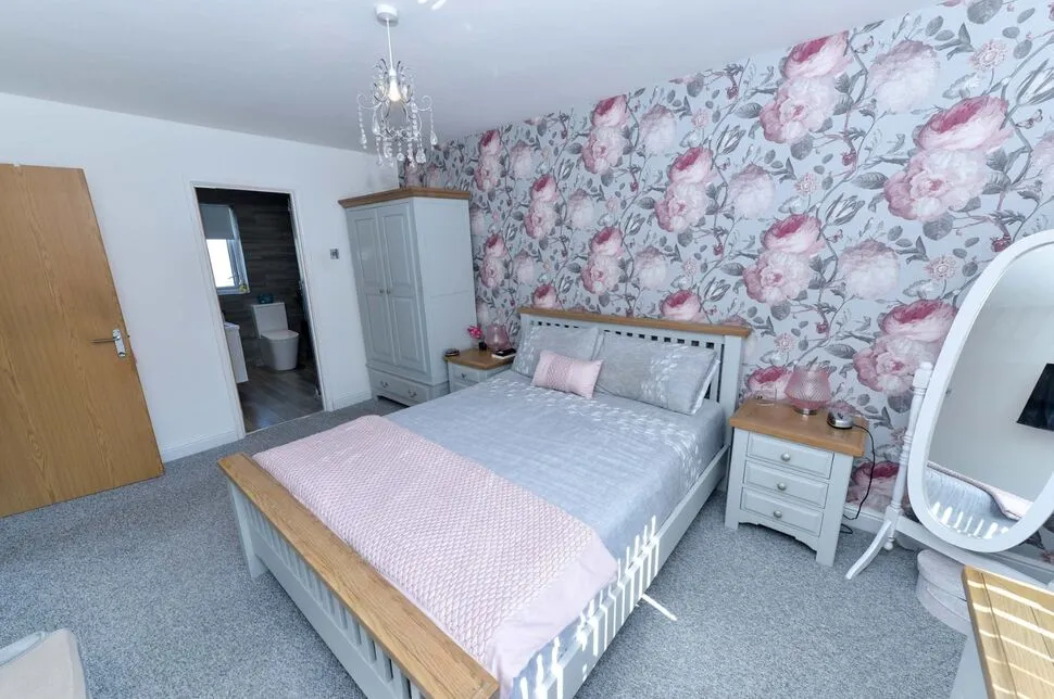 Fort Road, Dundonald, County Down, BT16, photo 12