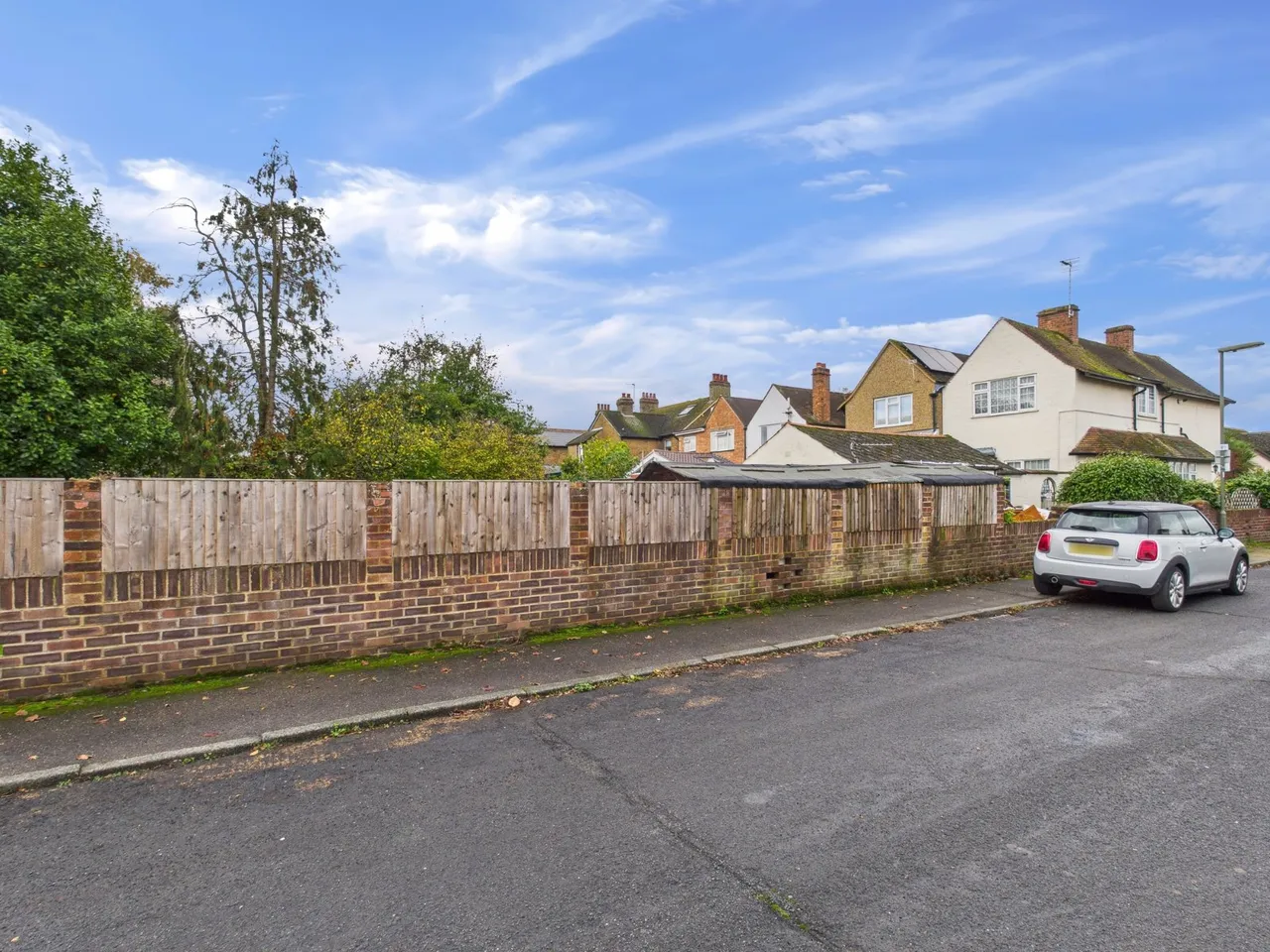 Shepperton, Surrey, photo 8