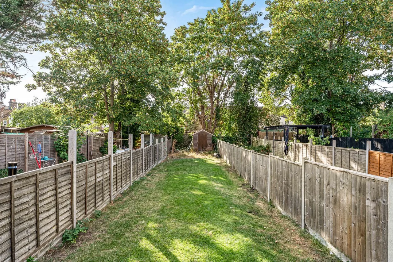 Pembroke Road, South Norwood, SE25, photo 24