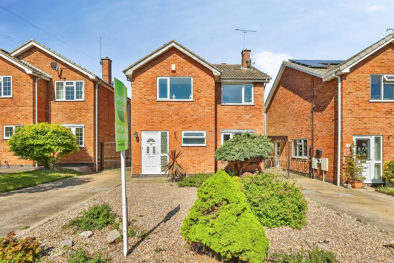 4 bed house for sale, The Crescent, Stanley Common, DE7