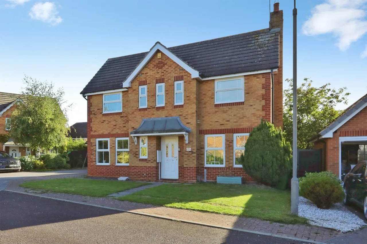 3 bed house for sale, Siskin Court, Gateford, S81