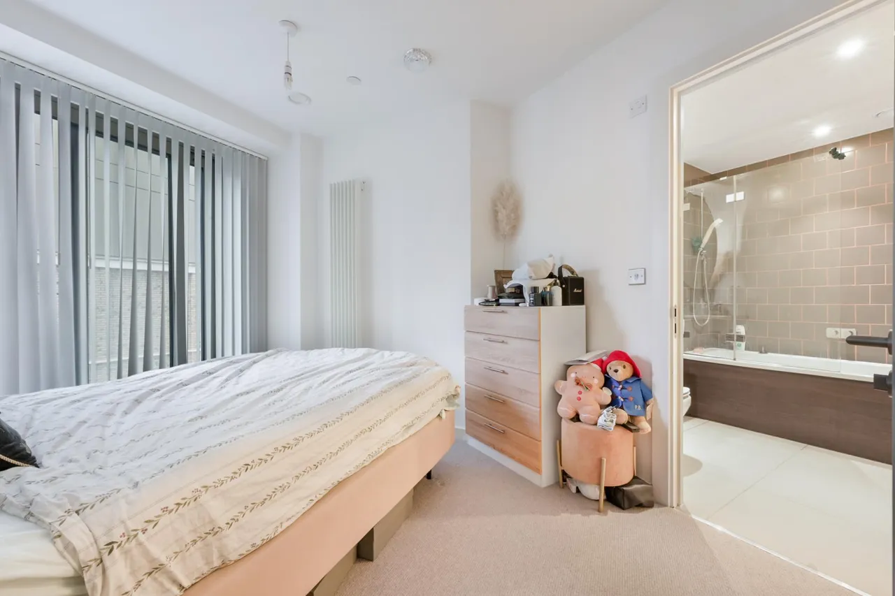 Western Gateway, London, E16, photo 7