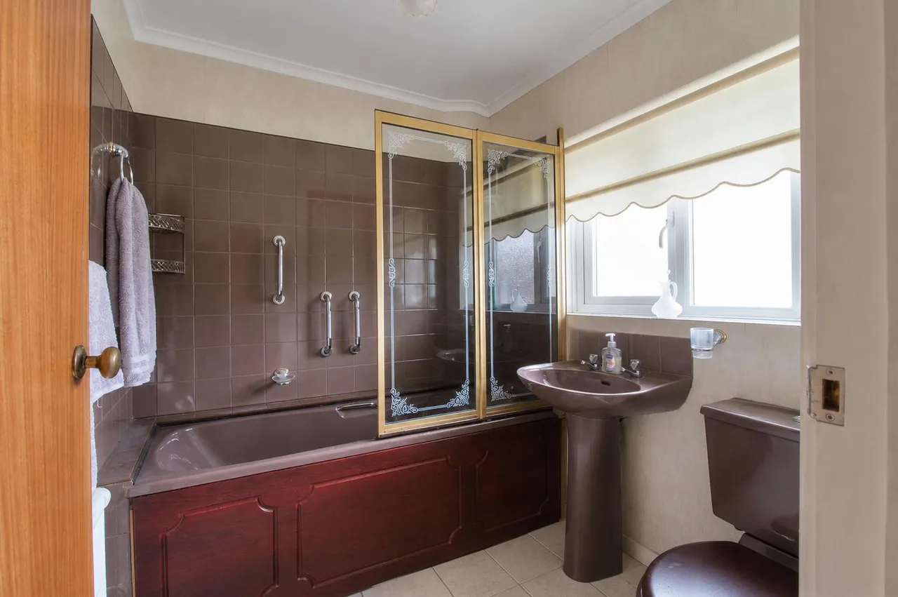 Hockley Road, Basildon, SS14, photo 12