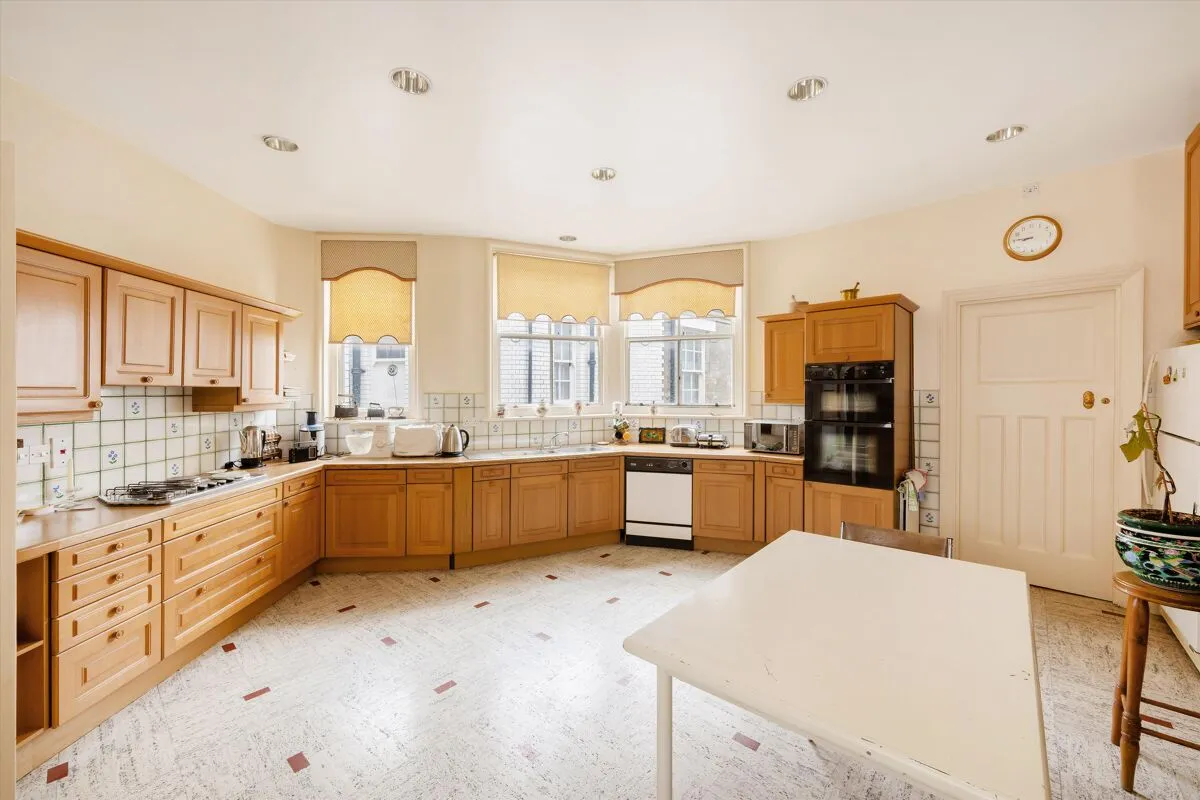 London, NW8, photo 13