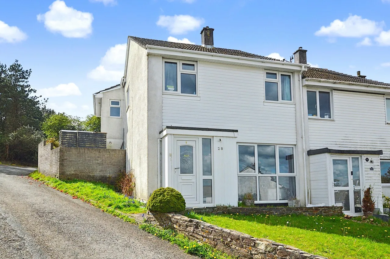 4 bed property for sale — Lynher Drive, Saltash, Cornwall, PL12