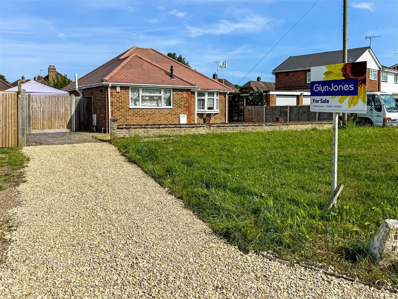 2 bed house for sale, Horsham Road West, Littlehampton