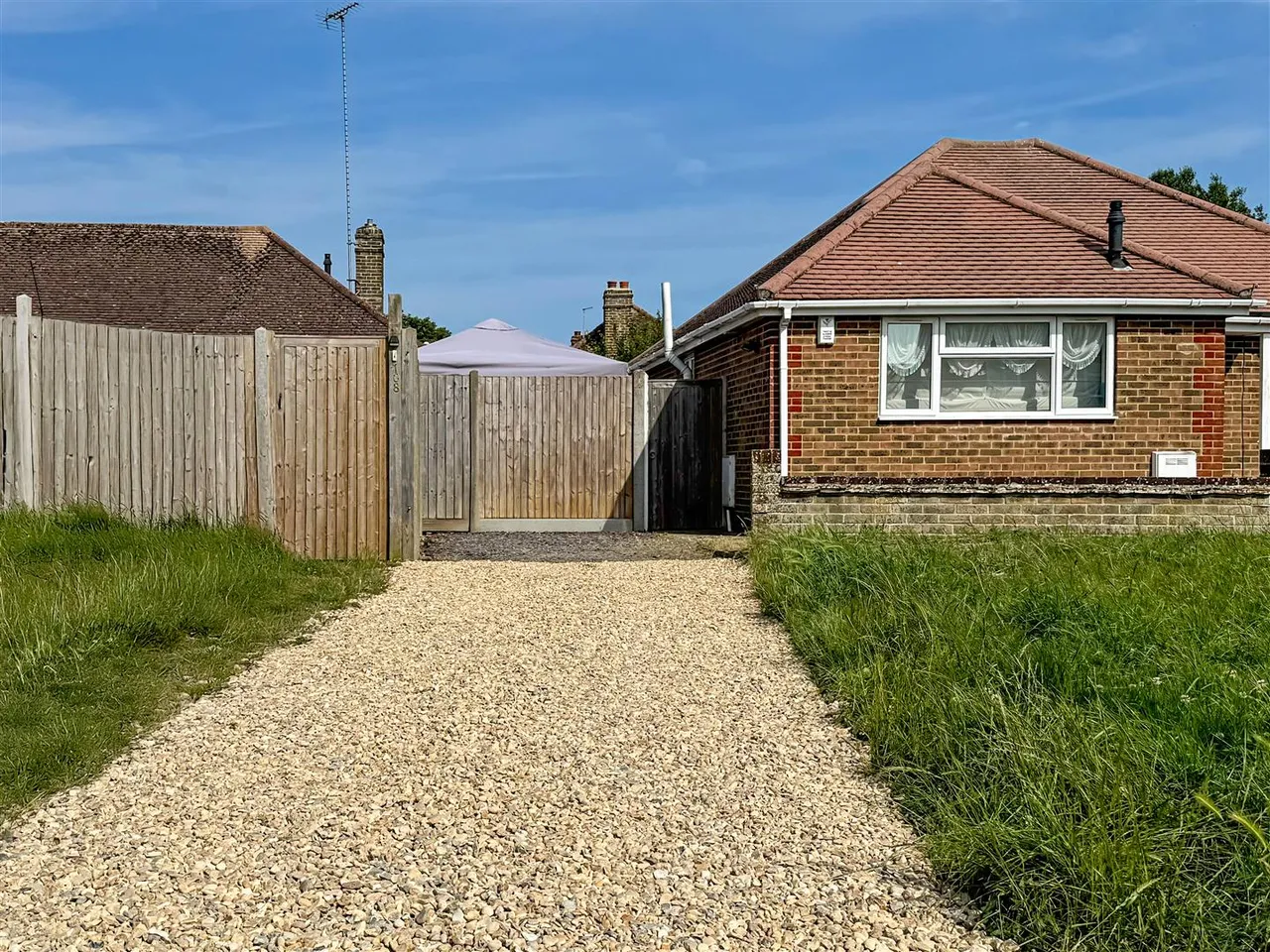 Horsham Road West, Littlehampton, photo 8