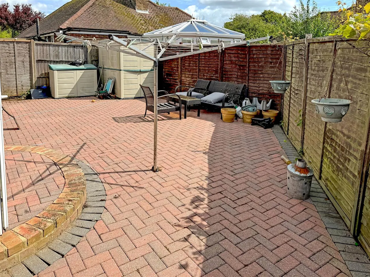 Horsham Road West, Littlehampton, photo 2