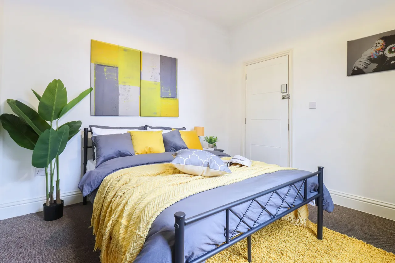 111 Lynton Road, London, photo 5