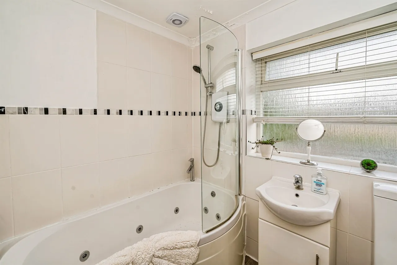 Buttermere Avenue, Slough, photo 8