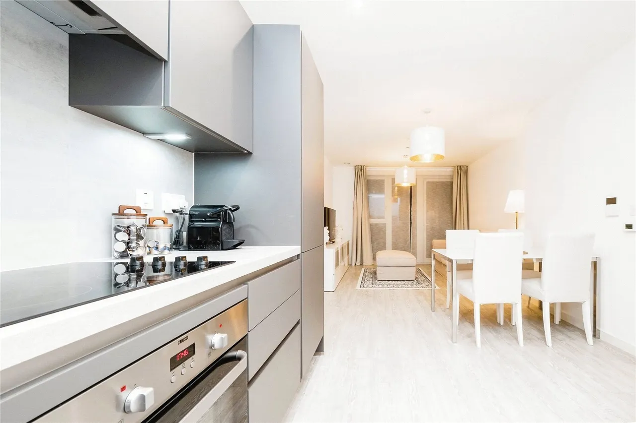 Chamberlain Court, Upton Park, London, E13, photo 12