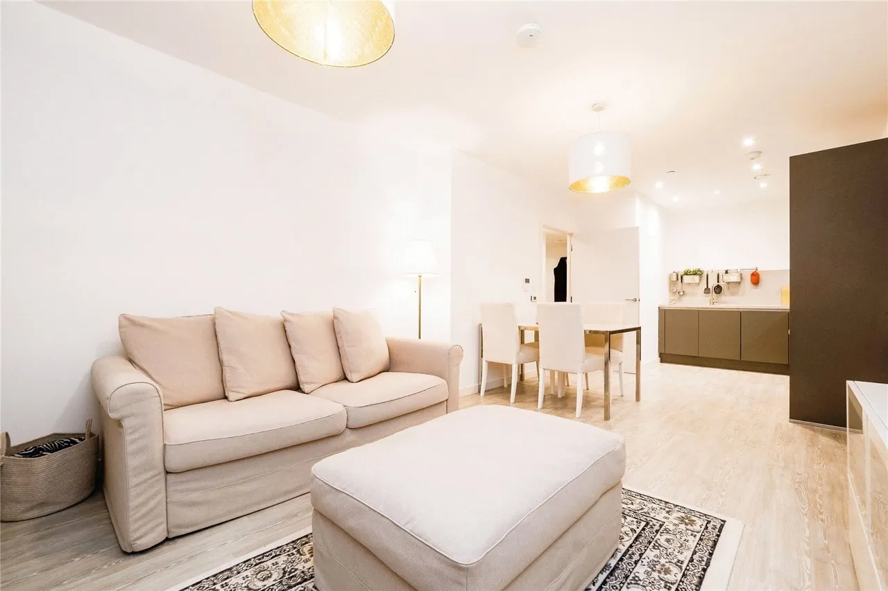 Chamberlain Court, Upton Park, London, E13, photo 6