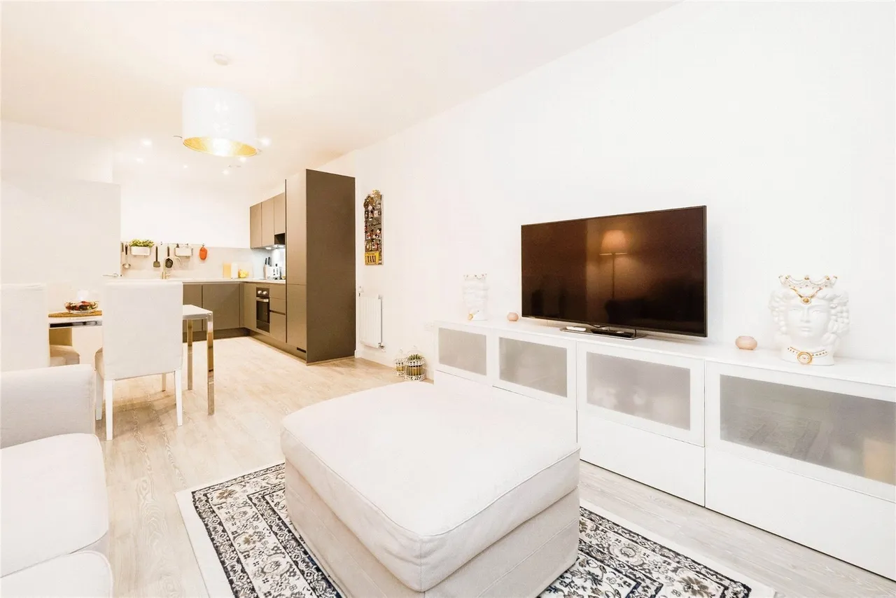 1 bed flat for sale — Chamberlain Court, Upton Park, London, E13