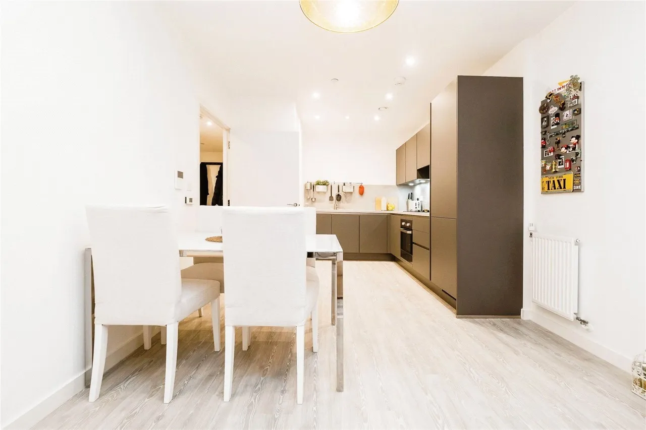 Chamberlain Court, Upton Park, London, E13, photo 7