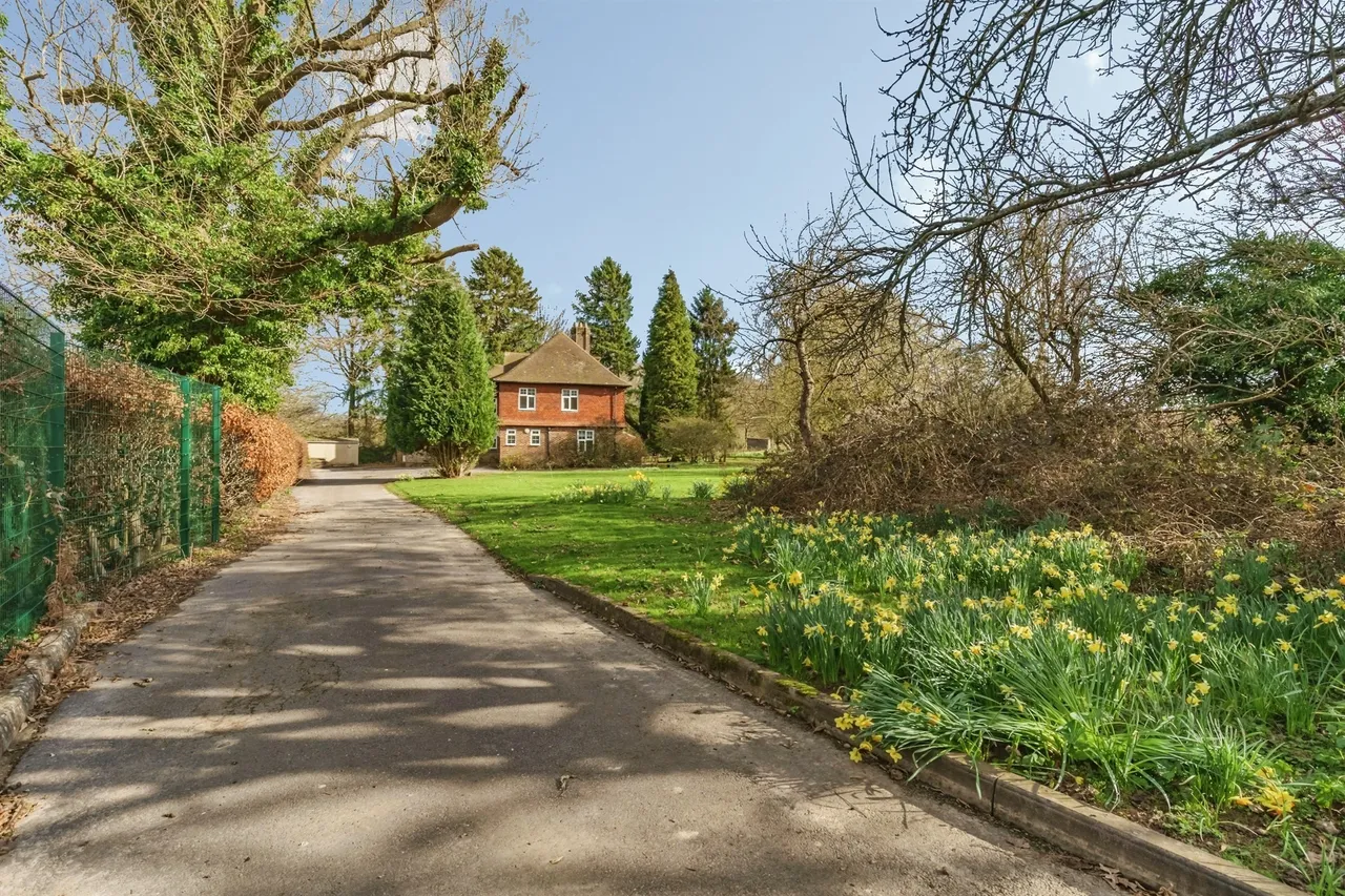 St. Piers Lane, Lingfield, RH7, photo 15