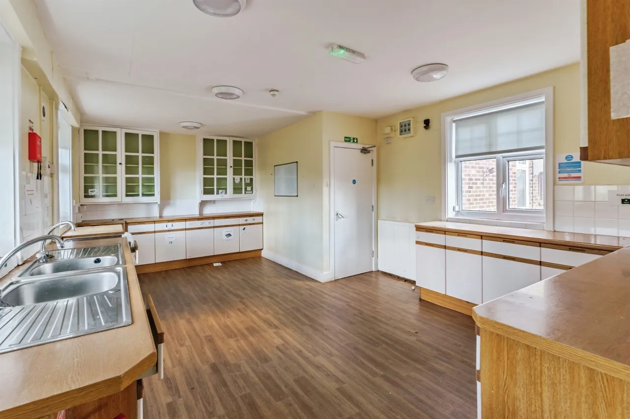 St. Piers Lane, Lingfield, RH7, photo 3