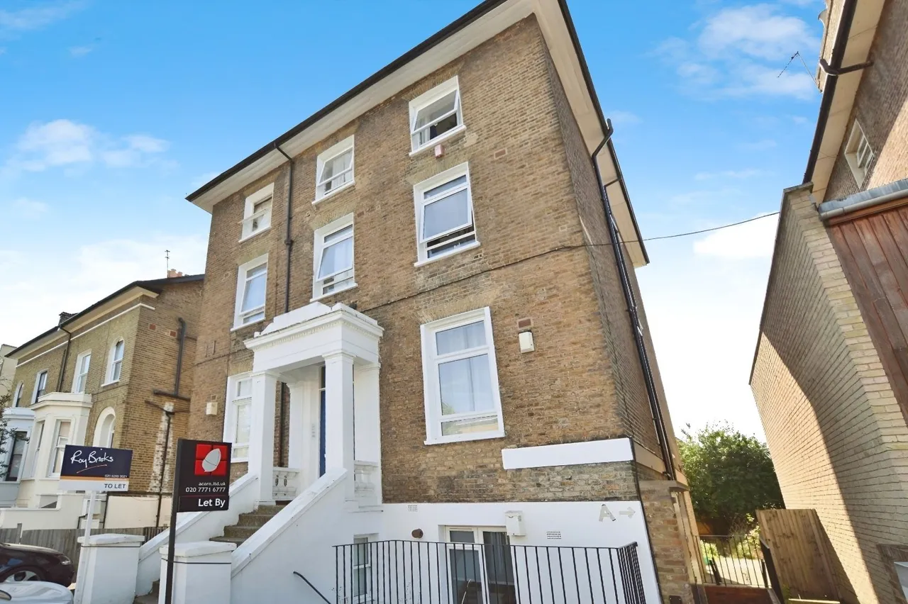 2 bed flat to rent — Linden Grove, London, SE15