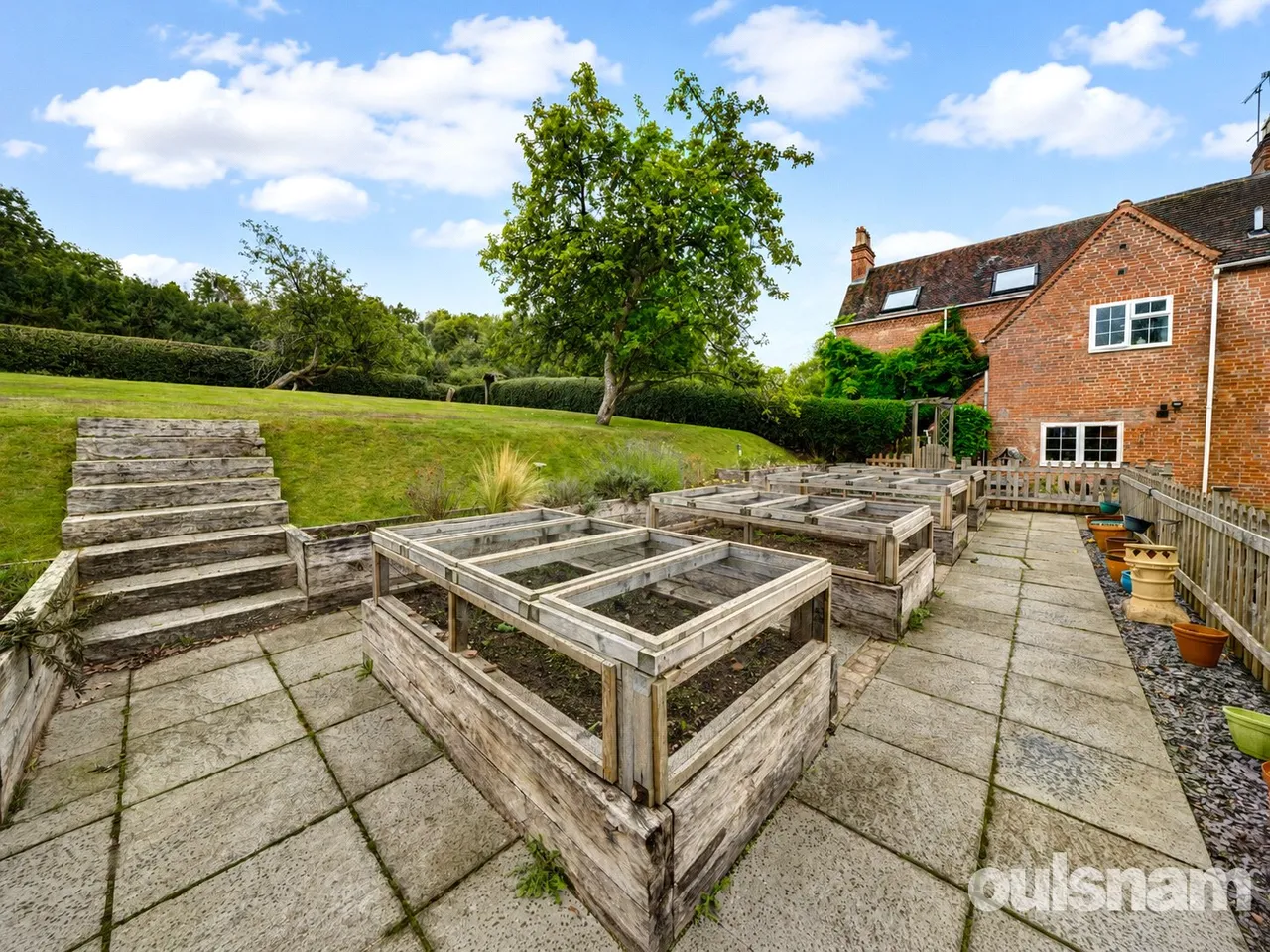 Pike Hill, Blackwell, Bromsgrove, Worcestershire, B60 1QQ, photo 37