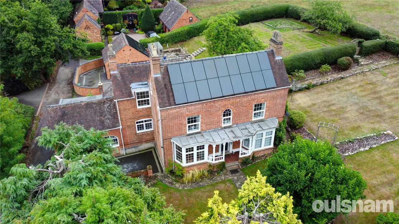 Pike Hill, Blackwell, Bromsgrove, Worcestershire, B60 1QQ, photo 21