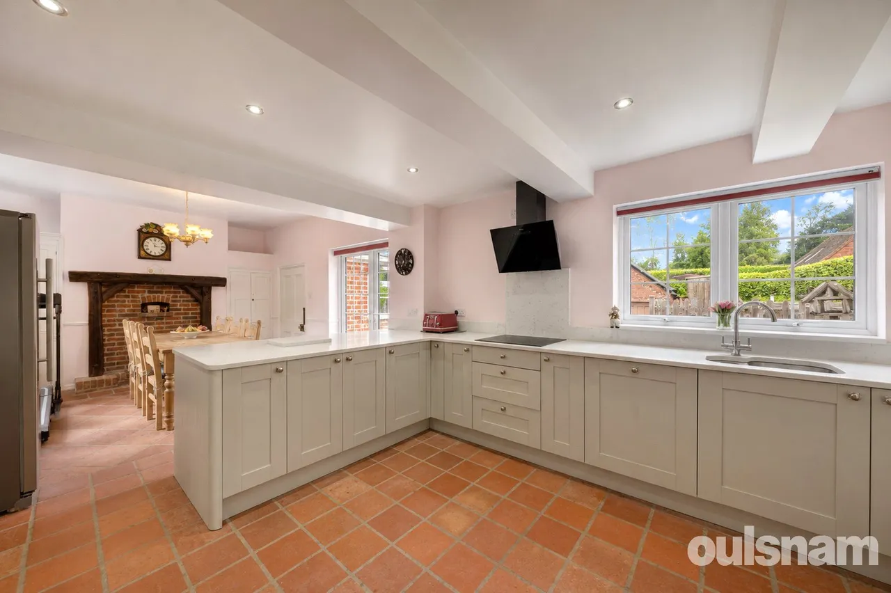 Pike Hill, Blackwell, Bromsgrove, Worcestershire, B60 1QQ, photo 8
