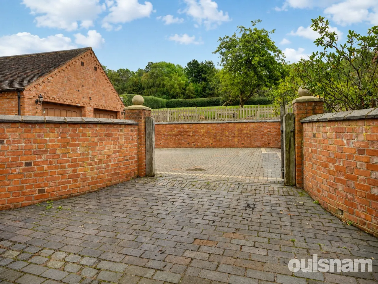 Pike Hill, Blackwell, Bromsgrove, Worcestershire, B60 1QQ, photo 33