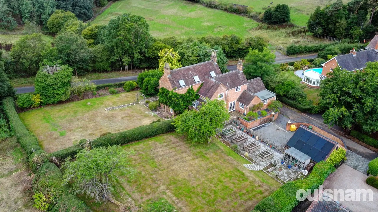 Pike Hill, Blackwell, Bromsgrove, Worcestershire, B60 1QQ, photo 29