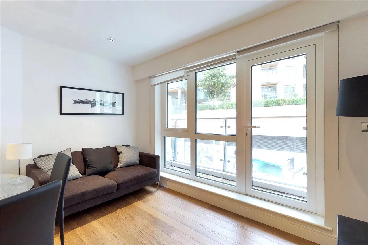 Longfield Avenue, London, W5, photo 7