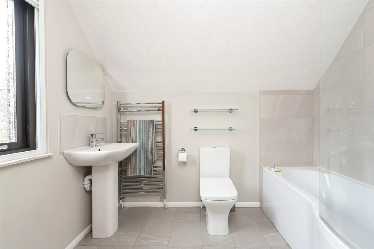 Dalestones, West Hunsbury, NN4, photo 15