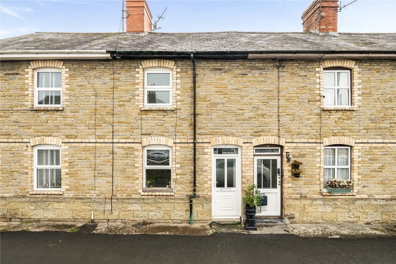 3 bed house for sale, Market Hall Street, Kington, HR5