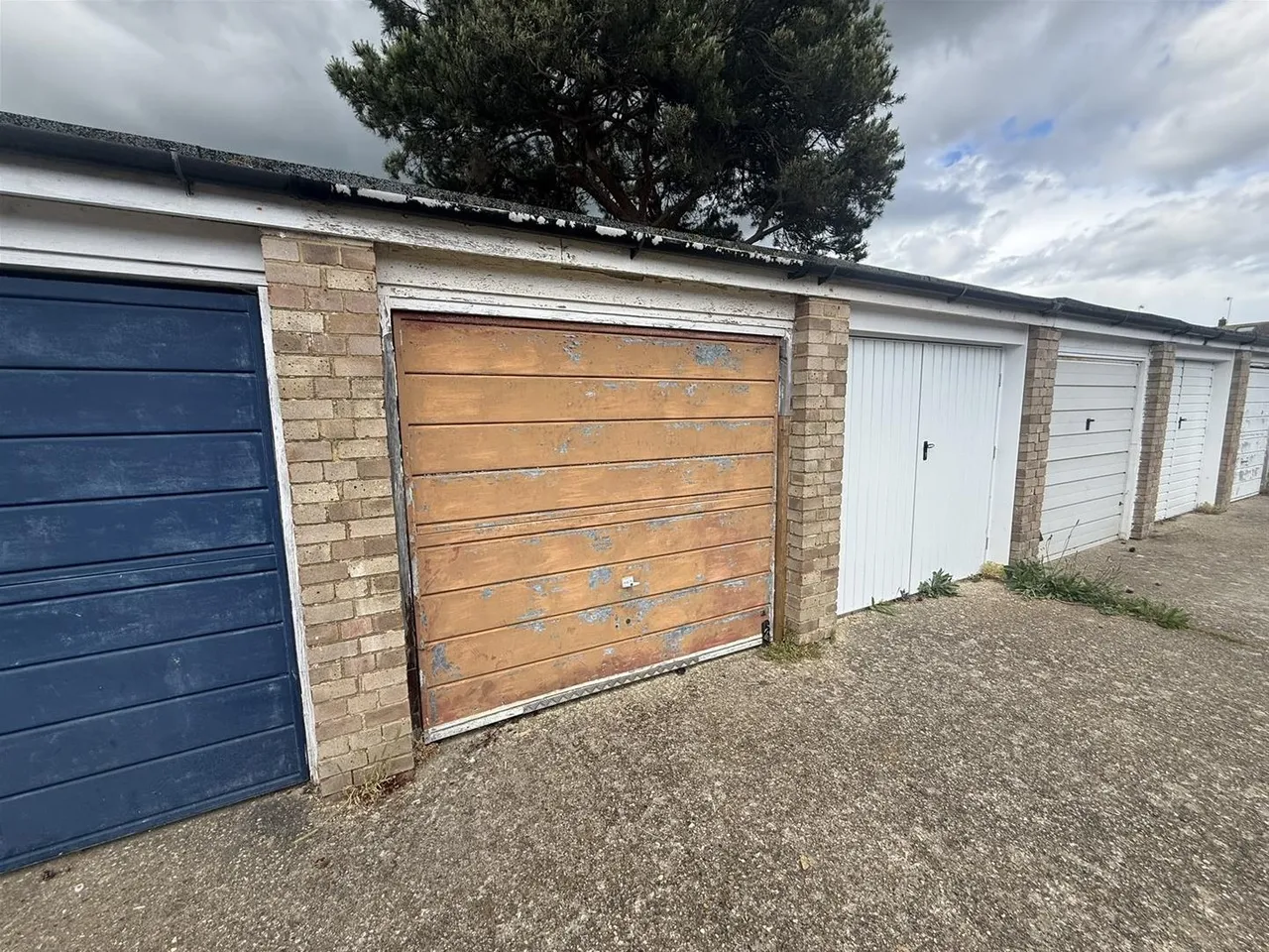 property for sale — Mendip Road, Worthing
