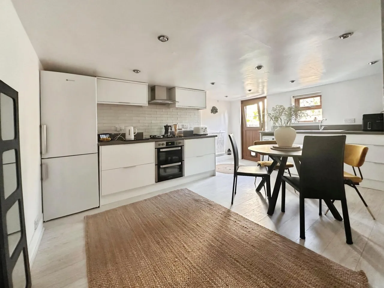 Rodley Lane, Leeds, LS13, photo 5