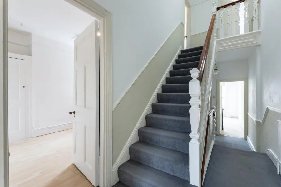 Bowood Road, London, SW11, photo 3