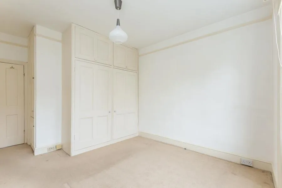 Bowood Road, London, SW11, photo 4