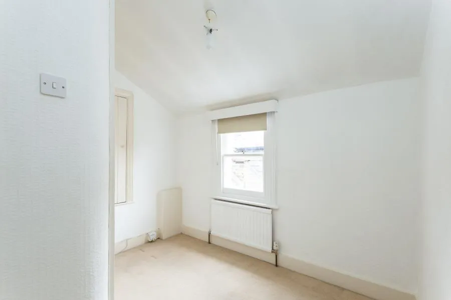 Bowood Road, London, SW11, photo 7