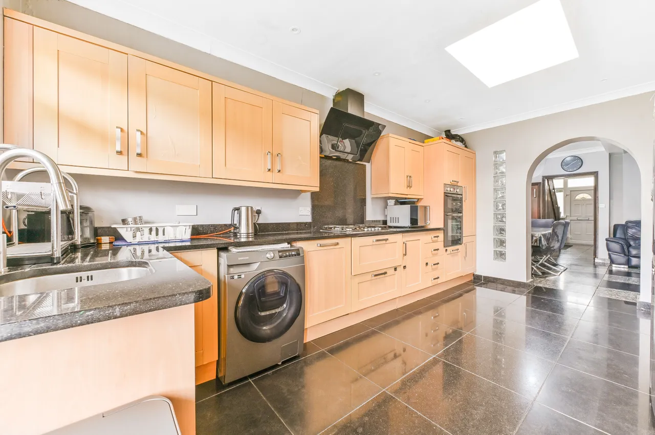 103 Mayfield Road, Thornton Heath, photo 4