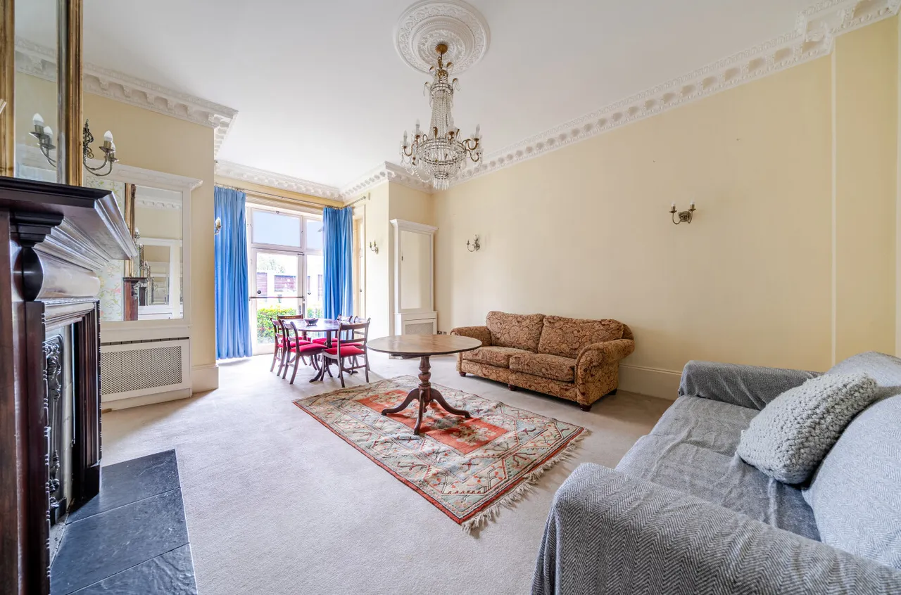 Headingley Lane, Headingley, LS6, photo 16