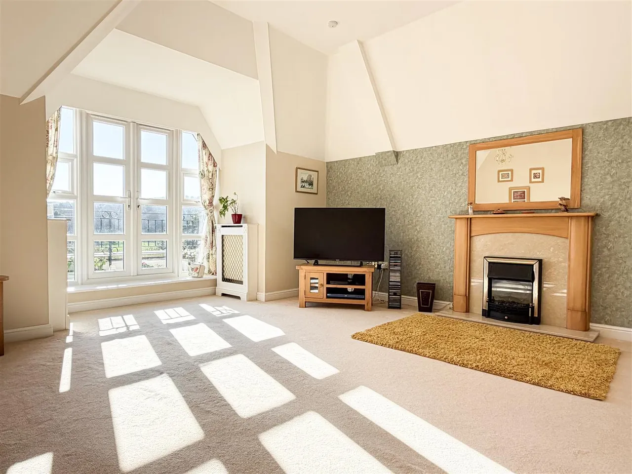 13-15 The Goffs, Eastbourne, BN21 1HJ, photo 2